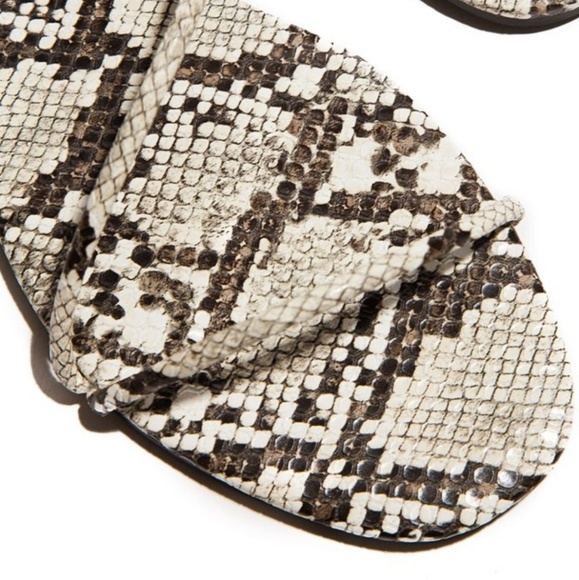 Back in city 🖤 SNAKE🖤 - Picture 3 of 3